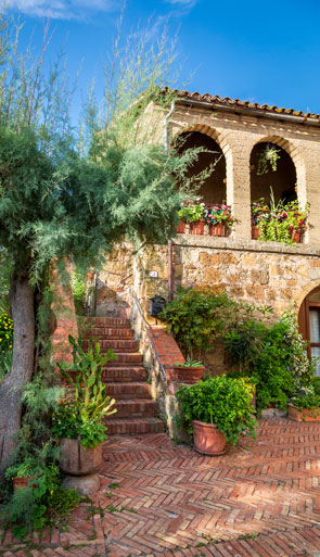 Pakistan Villa Stairs